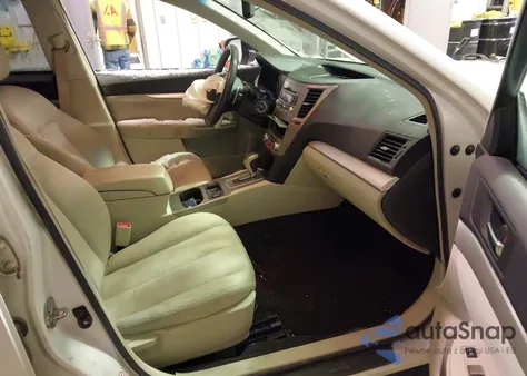 2010 Subaru Outback 2.5I Premium z USA, uszkodzony, nr VIN 4S4BRCCC0A3326995